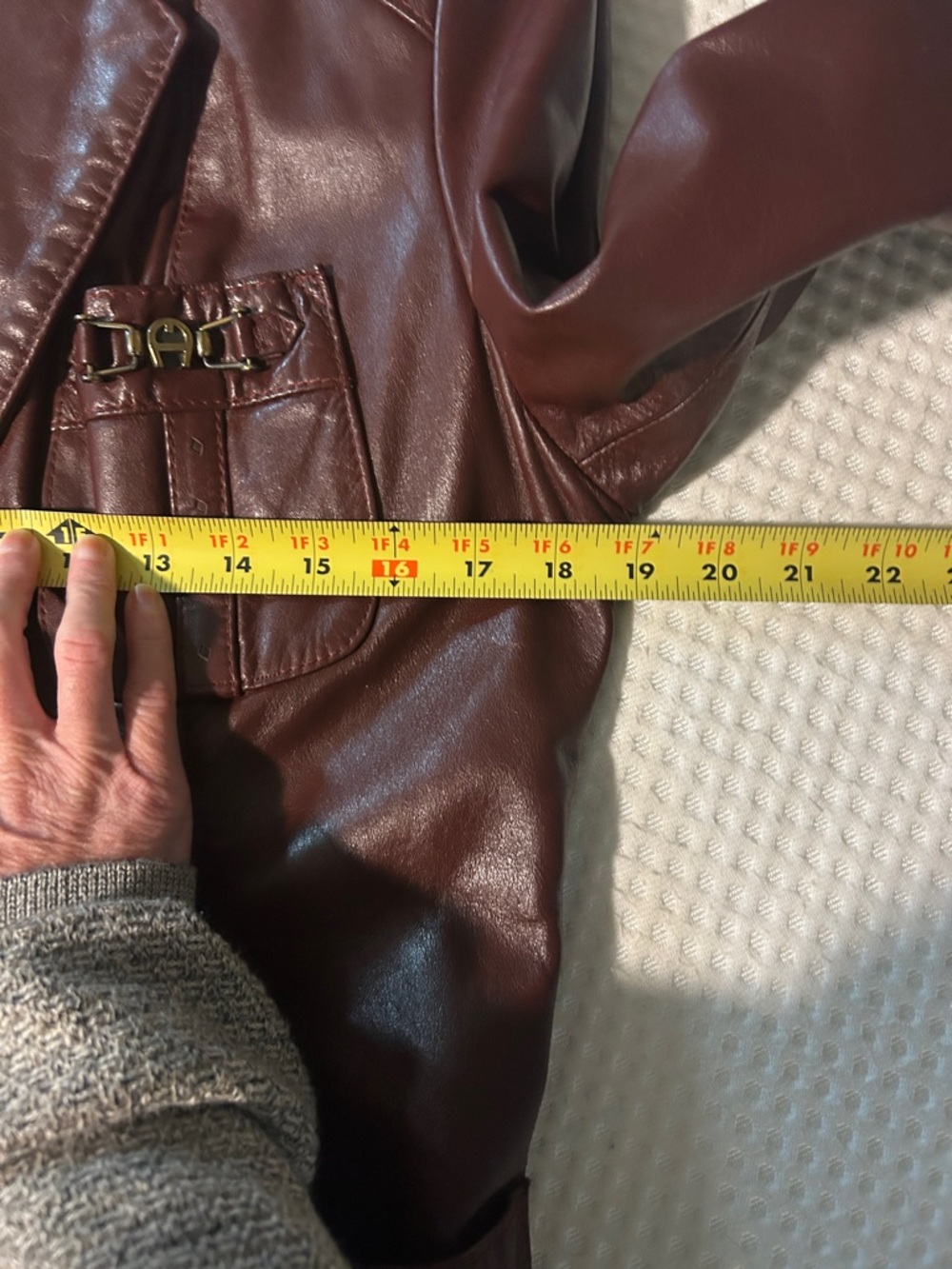 Etienne Aigner Vtg 1970s Oxblood Red Leather Jacket - Picture 10 of 12